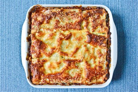 weeknight-lasagna-with-meat-and-vegetables image