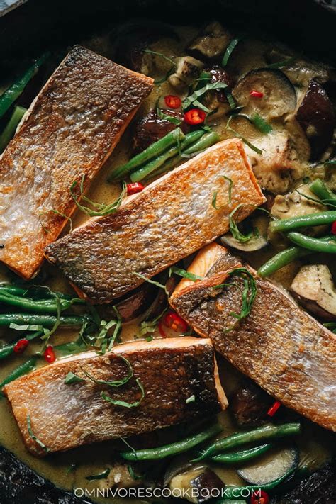 thai-style-salmon-curry-omnivores-cookbook image