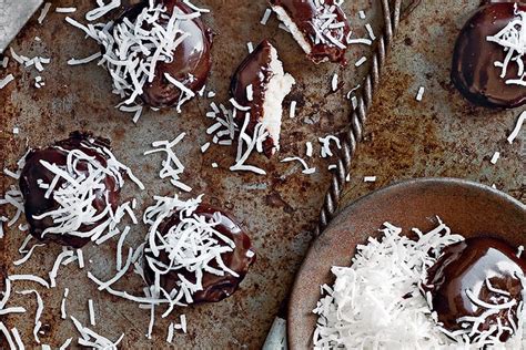 recipe-cacao-coconut-roughs-style-at-home image