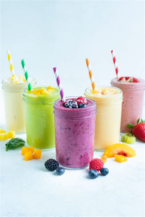 how-to-make-a-fruit-smoothie-5-easy image