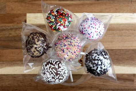 no-bake-cookie-dough-pops image