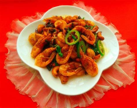crispy-shrimp-with-cashew-nuts-miss-chinese-food image