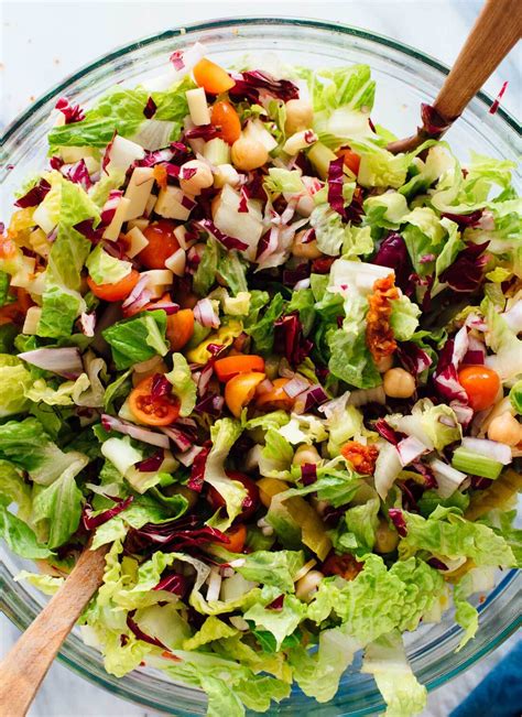 vegetarian-italian-chopped-salad image