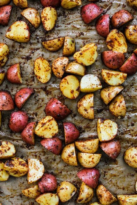 crispy-roasted-potatoes-with-chili-paprika-walder image
