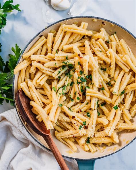 garlic-butter-sauce-pasta-a-couple-cooks image