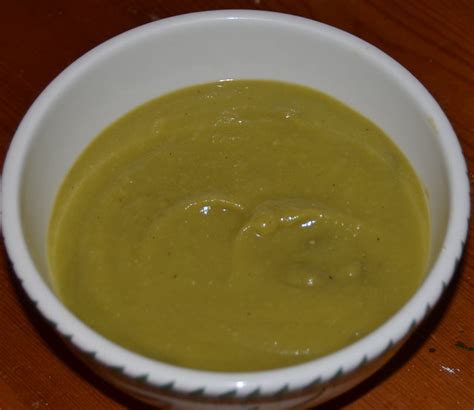 pea-soup-recipe-delicious-low-cost-vegetable-soup image