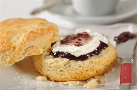 cream-scones-recipe-joyofbakingcom-video image