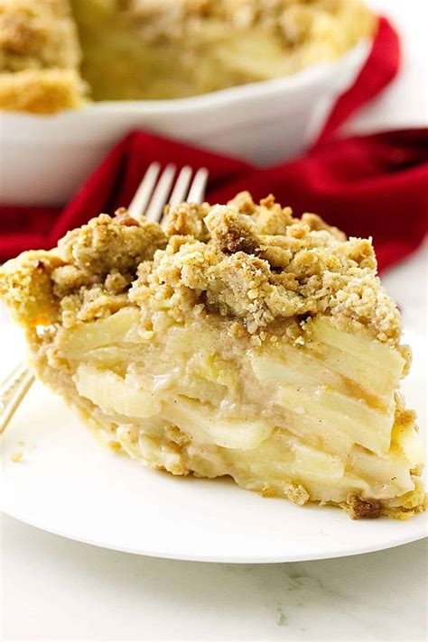 dutch-apple-pie-with-oatmeal-streusel-savor-the-best image