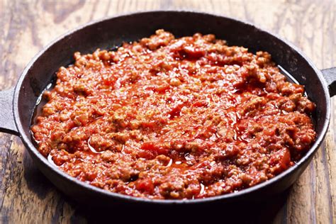 greek-square-noodles-with-meat-sauce image