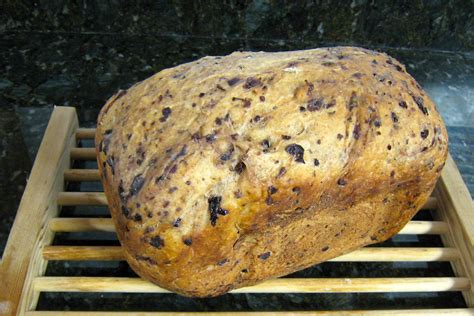 bread-machine-kalamata-olive-bread image