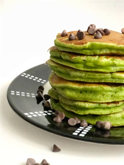 mint-chocolate-chip-pancakes-fork-and-beans image