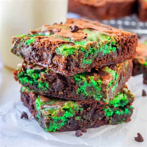 mint-chocolate-chip-brownies-video-the-country-cook image