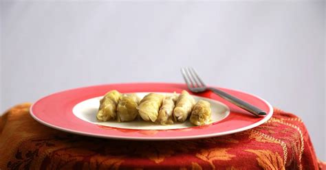 stuffed-cabbage-rolls-without-tomato image