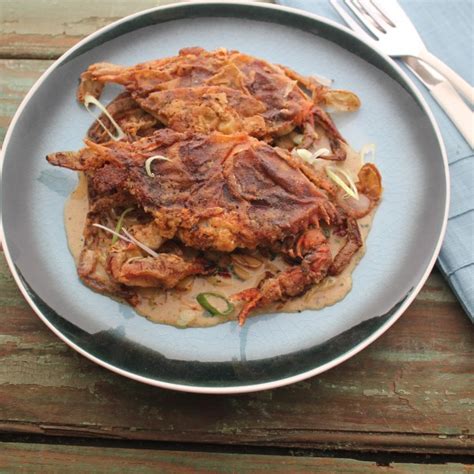soft-shell-crabs-with-almonds-and-brown-butter image