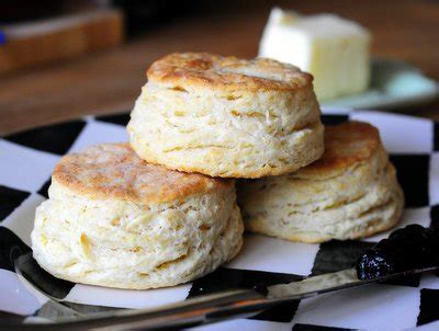 flaky-sour-cream-biscuits-baking-bites image