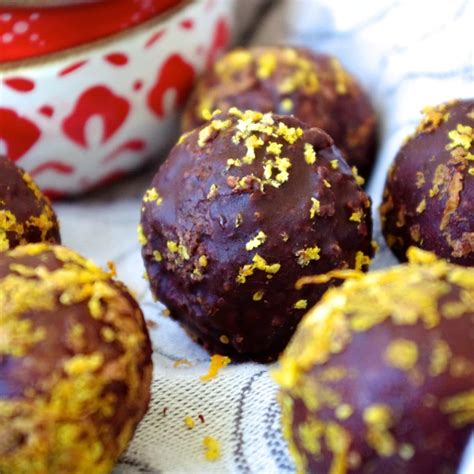 christmas-chocolate-orange-balls-nutrition-in-the-kitch image