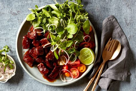 vietnamese-shaking-beef-salad-asian-inspirations image
