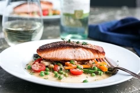perfect-pan-fried-salmon-with-white-wine-sauce image