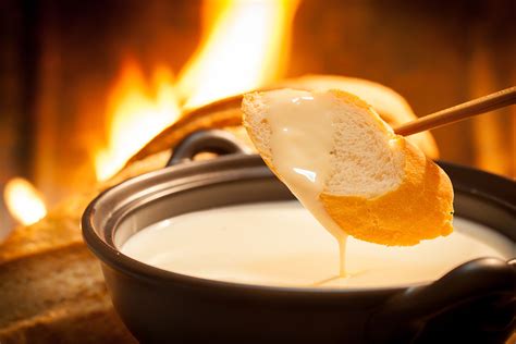 what-is-the-original-swiss-fondue-recipe-ehl image