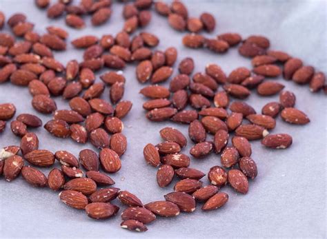 recipe-for-salted-almonds-very-simple-and-tasteful image