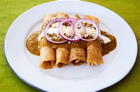 chicken-enchiladas-with-salsa-verde-mexican-food-journal image