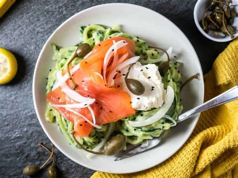 creamy-avocado-cucumber-noodles-with-smoked image
