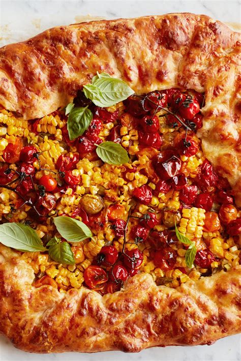 roasted-tomato-and-corn-pie-with-cheddar-crust image