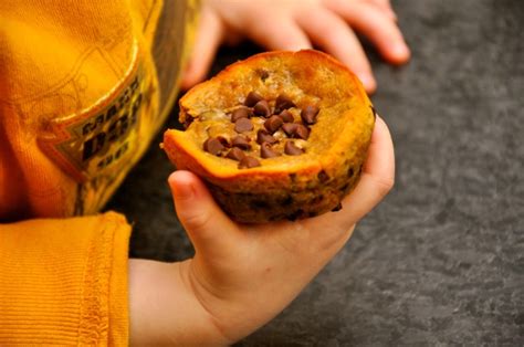 flourless-peanut-butter-chocolate-chip-muffins image