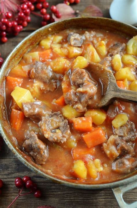 hearty-baked-beef-stew-recipe-cookme image
