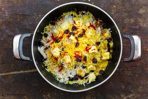 persian-rice-tahdig-how-to-make-tahdig-the image