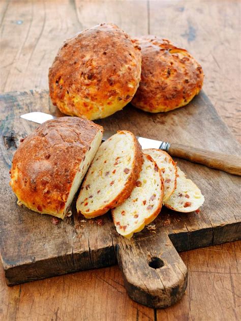 portuguese-sausage-ham-and-cheese-bread-leites image