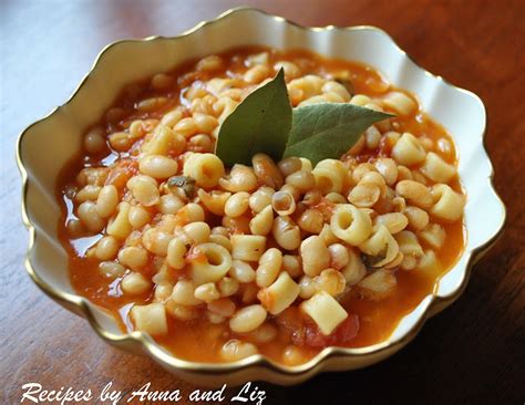 italian-white-bean-soup-pasta-e-fagioli-2-sisters image