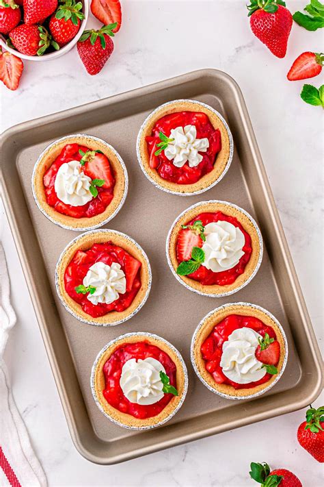 mini-strawberry-pies-mom-on-timeout image