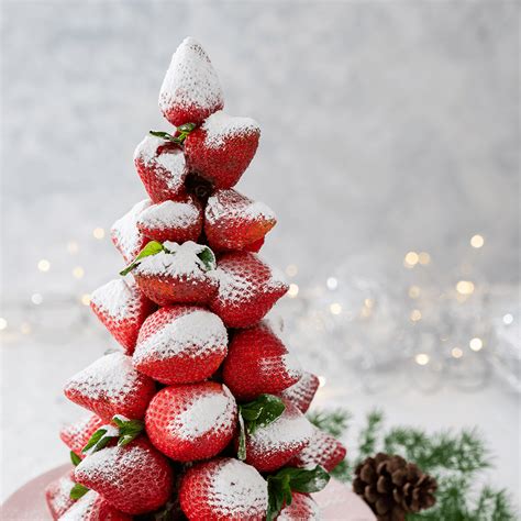 strawberry-christmas-tree-california-strawberries image