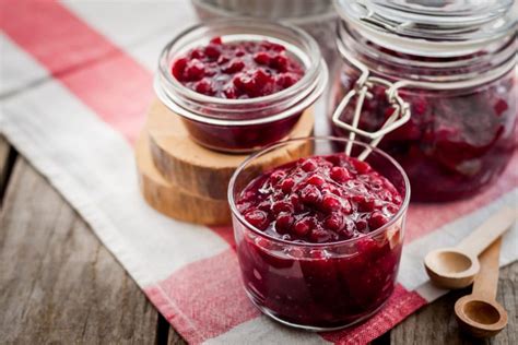 maple-cranberry-sauce-readers-digest-canada image