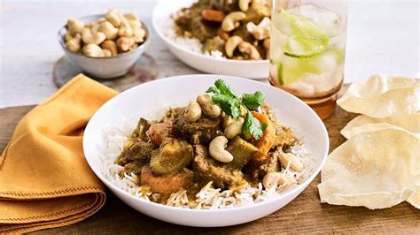 quick-and-easy-beef-korma-curry-recipe-coles image