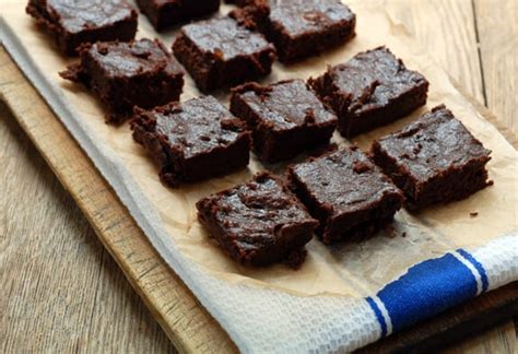 paleo-chocolate-prune-bars-recipe-elanas-pantry image