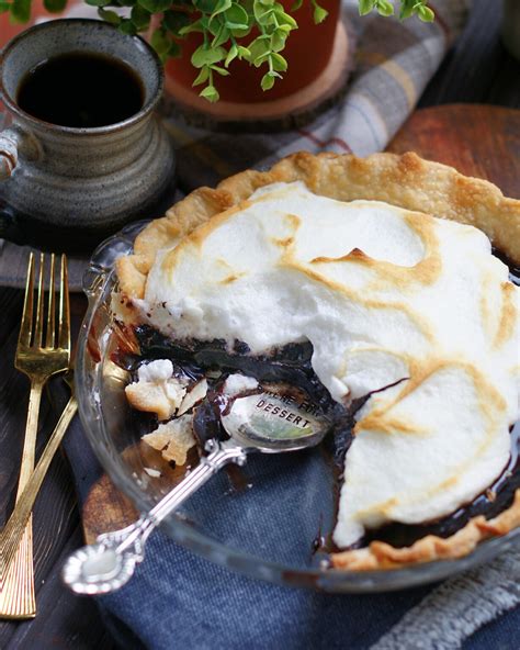 old-fashioned-chocolate-meringue-pie-southern image