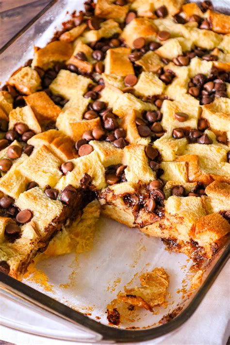 chocolate-chip-bread-pudding-this-is-not-diet-food image