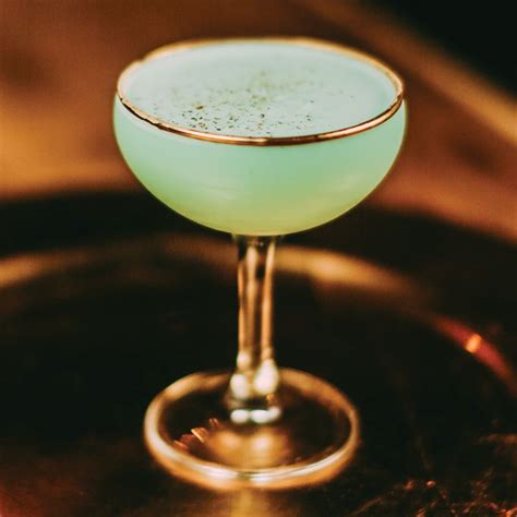 grasshopper-cocktail-recipe-liquorcom image