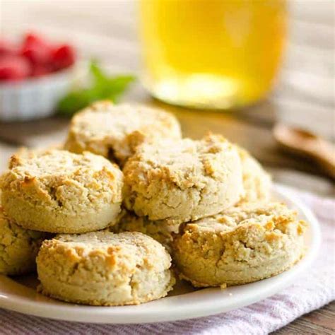 easy-paleo-biscuits-recipe-paleo-biscuit-recipe-with image