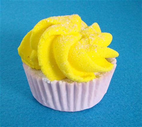 bath-bomb-cupcakes-day-one-the-cupcakes-soap image