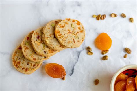 apricot-and-pistachi0-shortbread-bakes-by-brown-sugar image