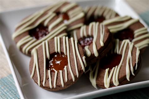 dories-cocoa-linzer-cookies-korena-in-the-kitchen image