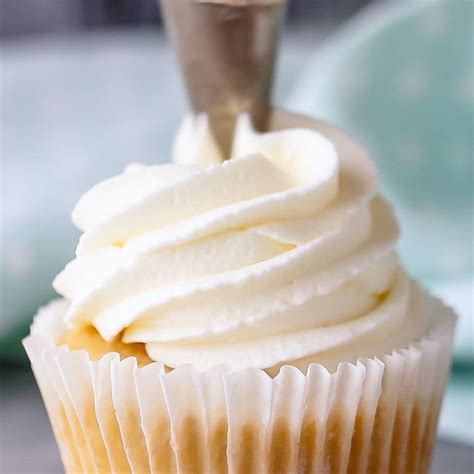 whipped-cream-frosting-baking-a-moment image