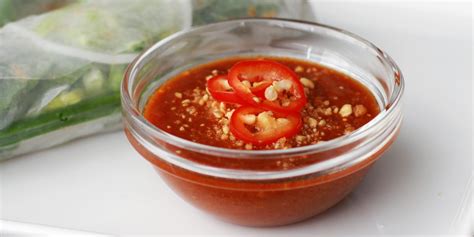 andrew-zimmern-cooks-hunan-style-peanut-sauce image