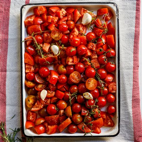 how-to-make-easy-roasted-tomato-sauce-simply-delicious image