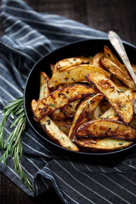 rosemary-and-garlic-roasted-potatoes-good-life-eats image