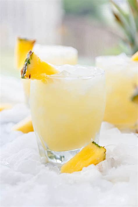 pineapple-rum-punch-jennifer-meyering image
