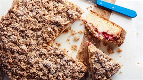 how-to-make-streusel-and-crumble-toppings image